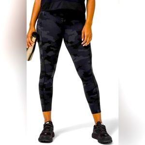 Lululemon Fast & Free Tight 25" Non-Reflective
Heritage 365 Camo Deep Coal NWOT